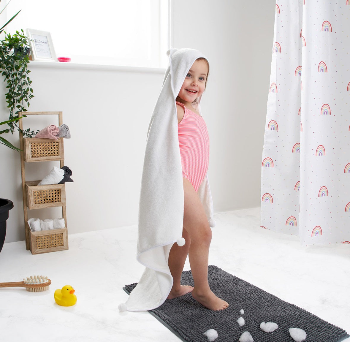 Kids Plain Pom Pom Hooded Towel - White 🇬🇧