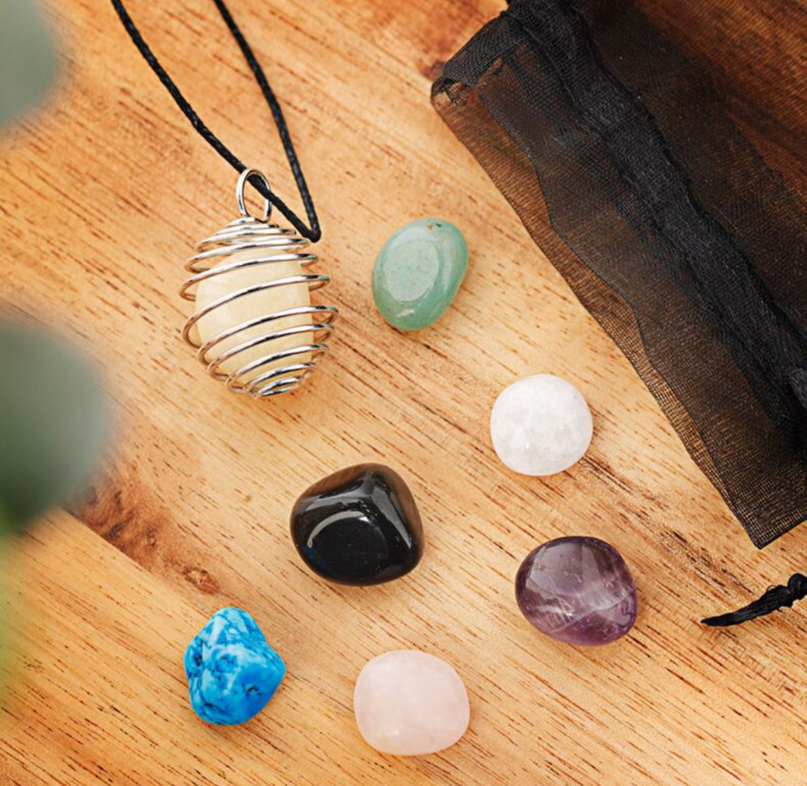 Gemstone Necklace Kit with Assorted Stones 🇬🇧