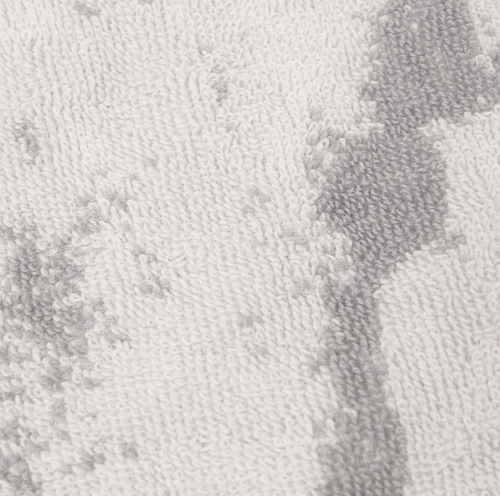 100% Cotton Jacquard Marble Towel - Grey 🇬🇧