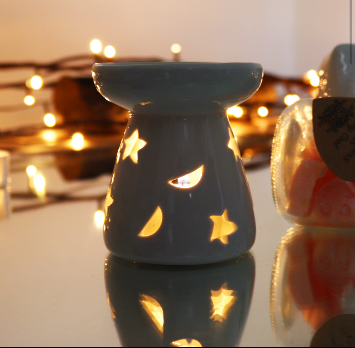 Lrg Classic White Oil Burner - Moon & Star 🇬🇧