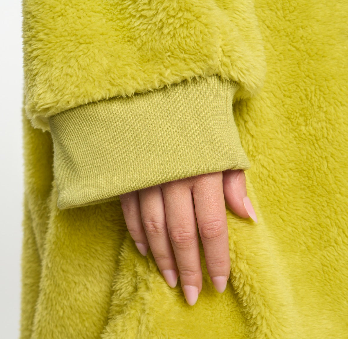 Adults Novelty Grinch Teddy Hoodie Blanket - Green 🇬🇧