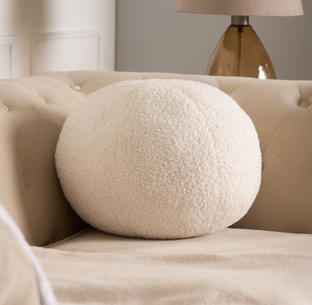 Boucle Ball Shaped Scatter Cushion - Cream 🇬🇧