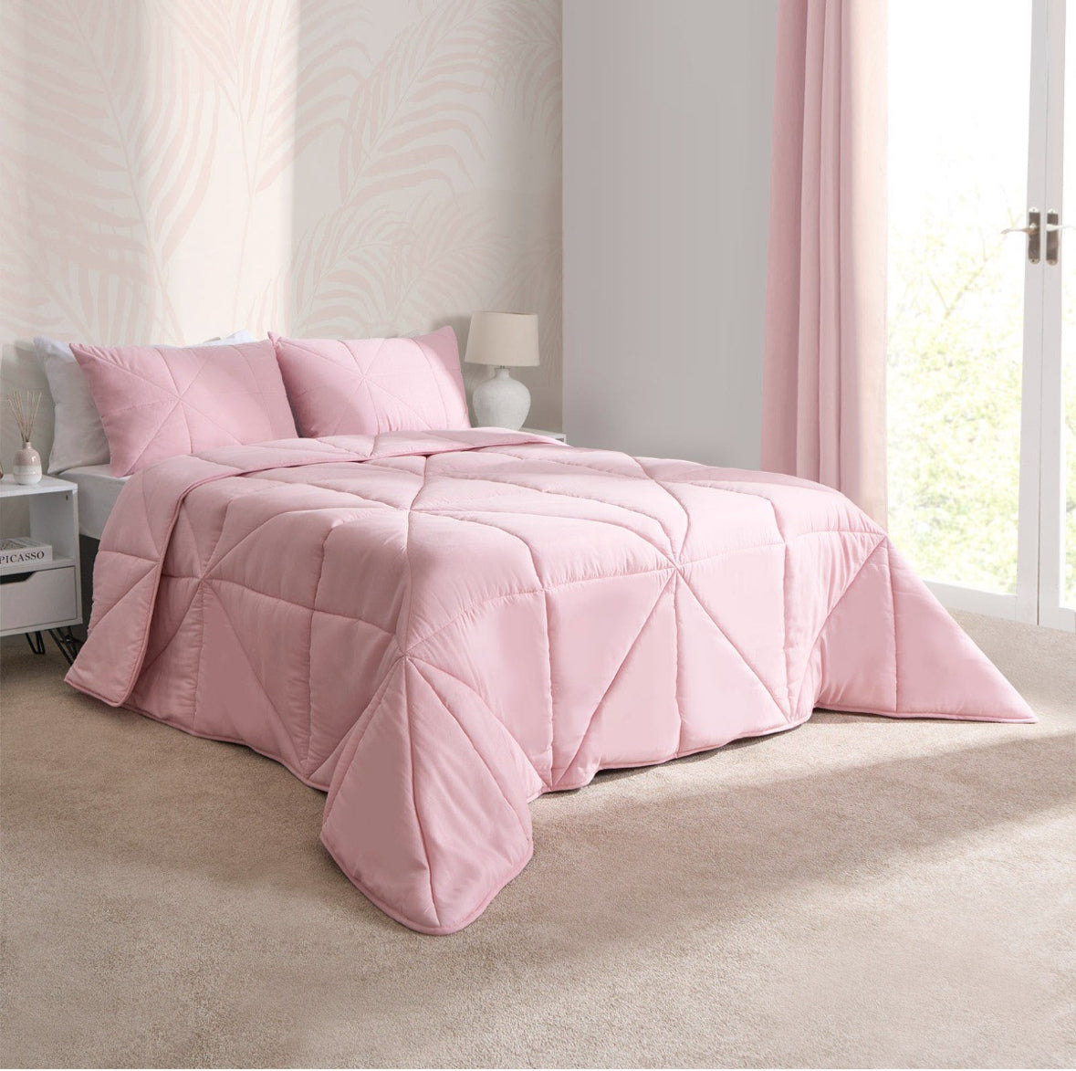 Coverless Geo Quilted 7.5 Tog Duvet Set 🇬🇧
