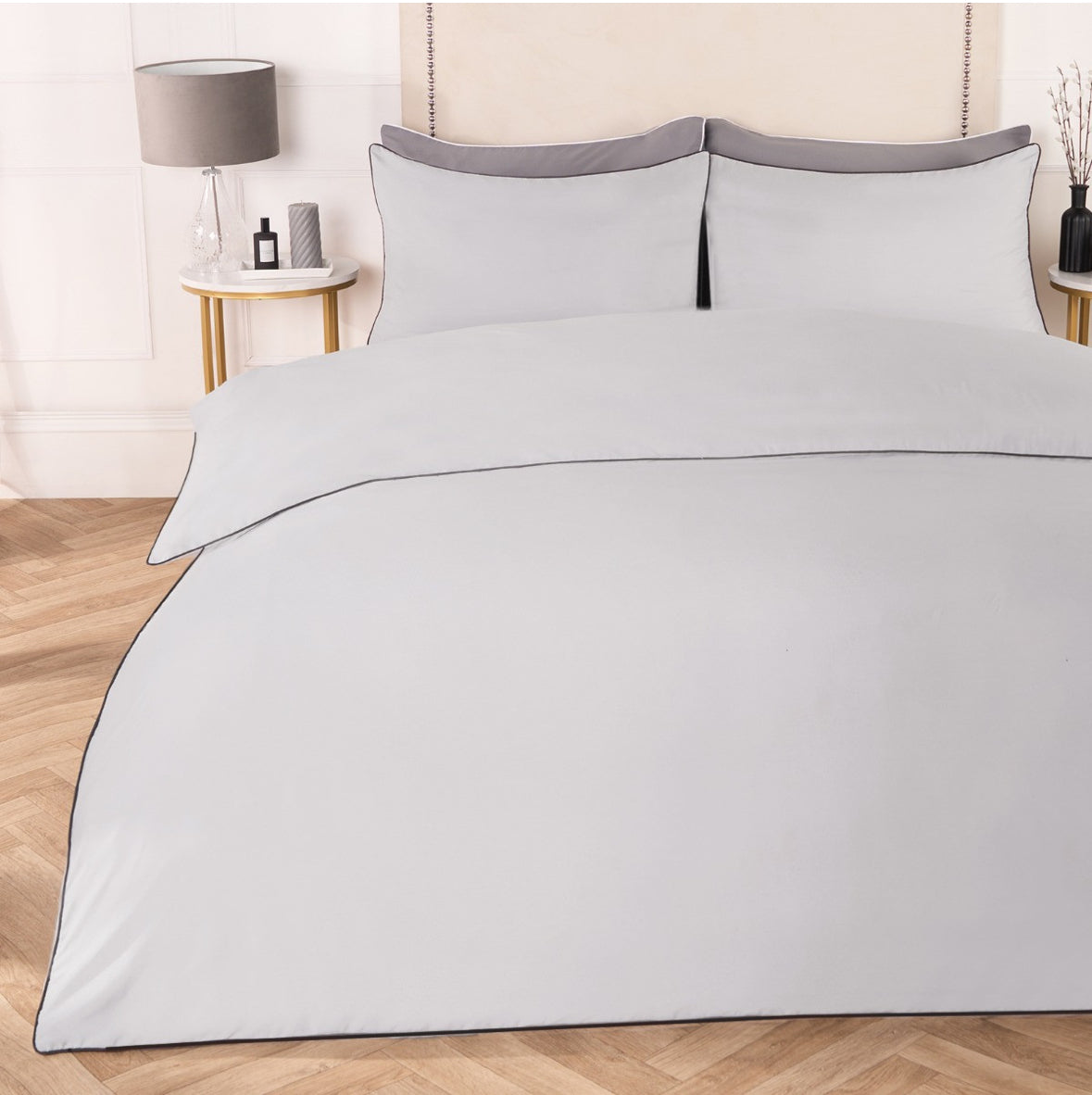 Piped Edge Duvet Set 🇬🇧