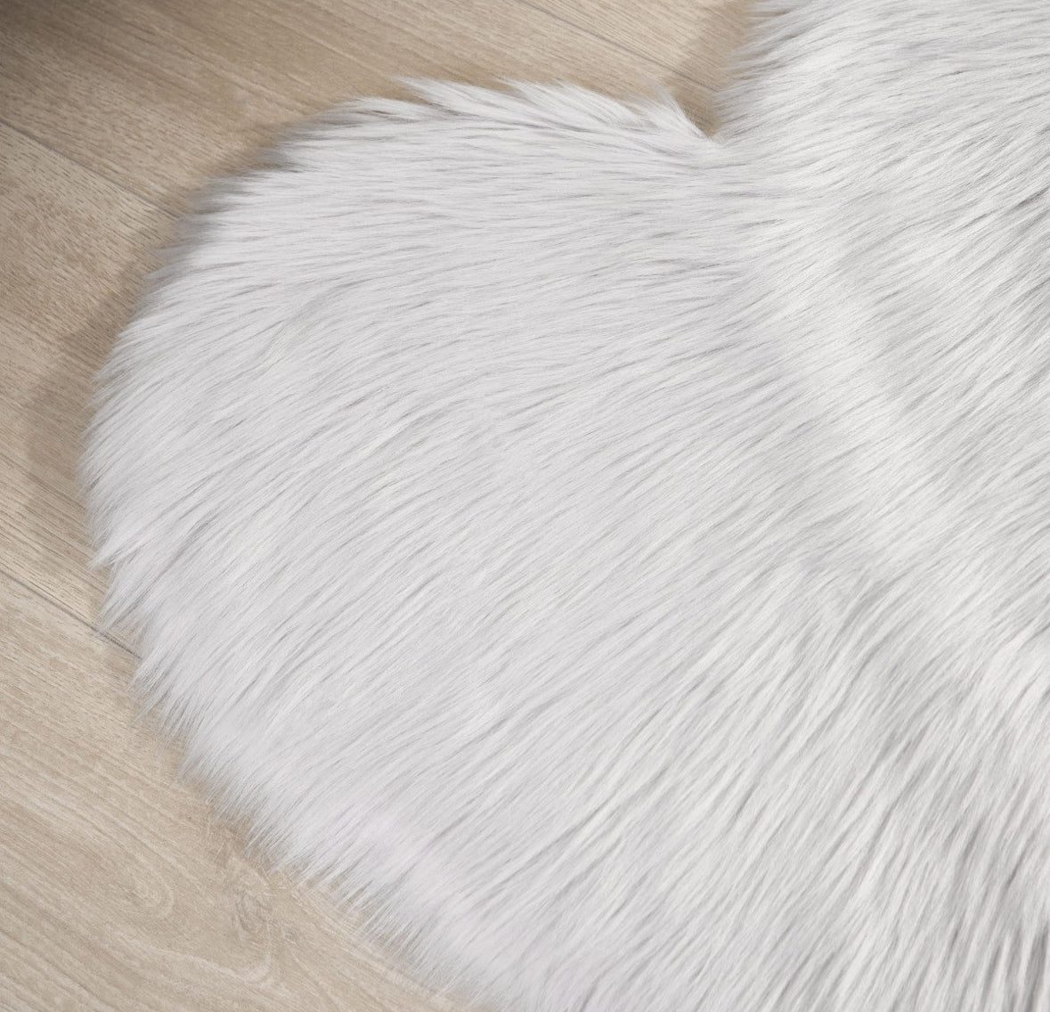 Faux Sheep skin Heart Rug-grey 🇬🇧