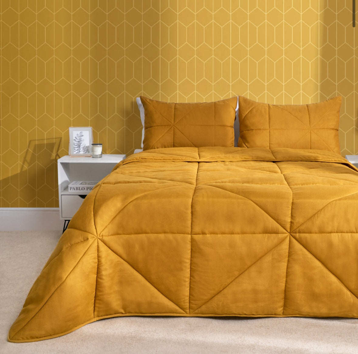 Coverless Geo Quilted 7.5 Tog Duvet Set 🇬🇧