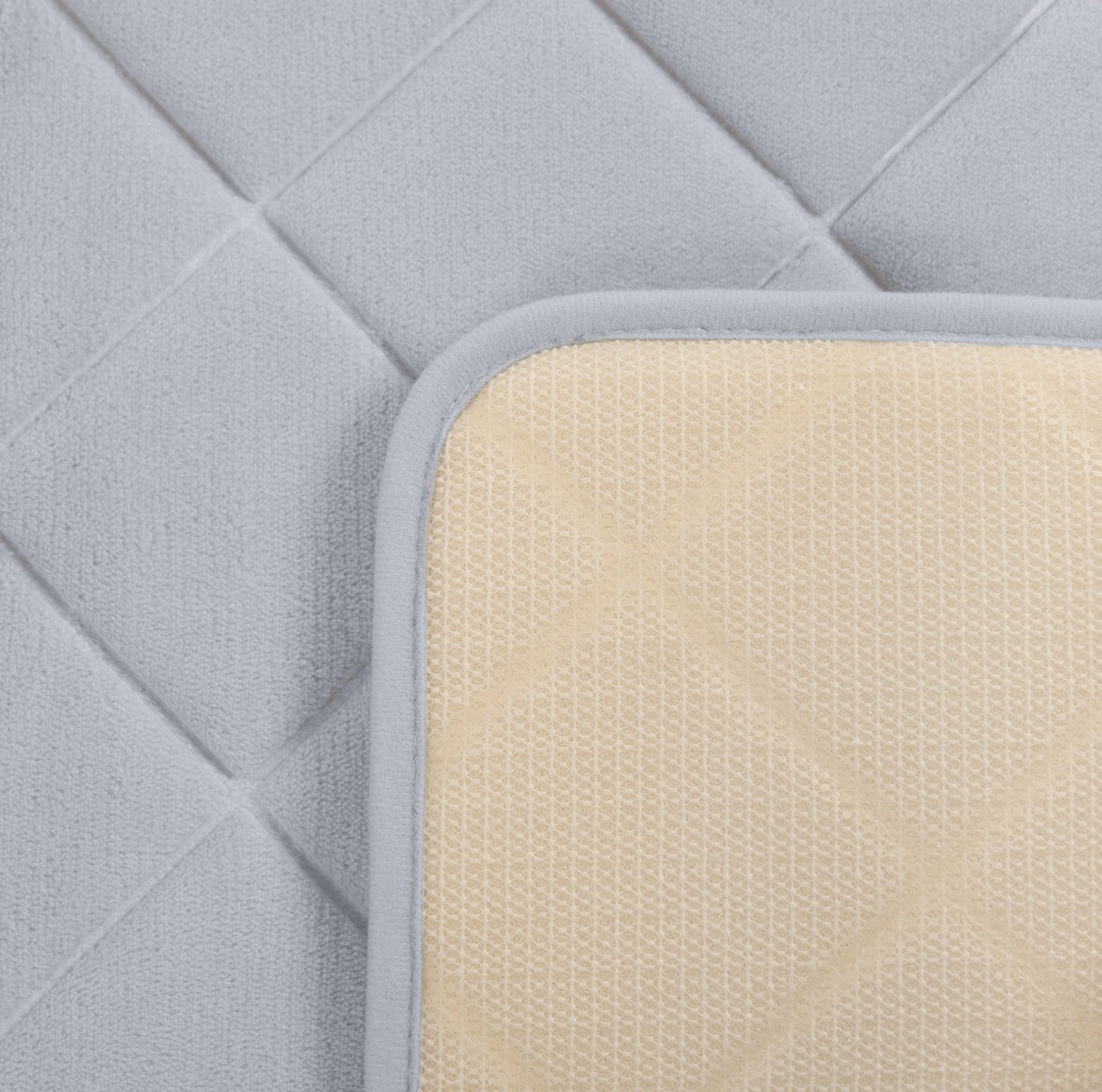 Diamond Embossed Foam Bath Mat - Silver 🇨🇳