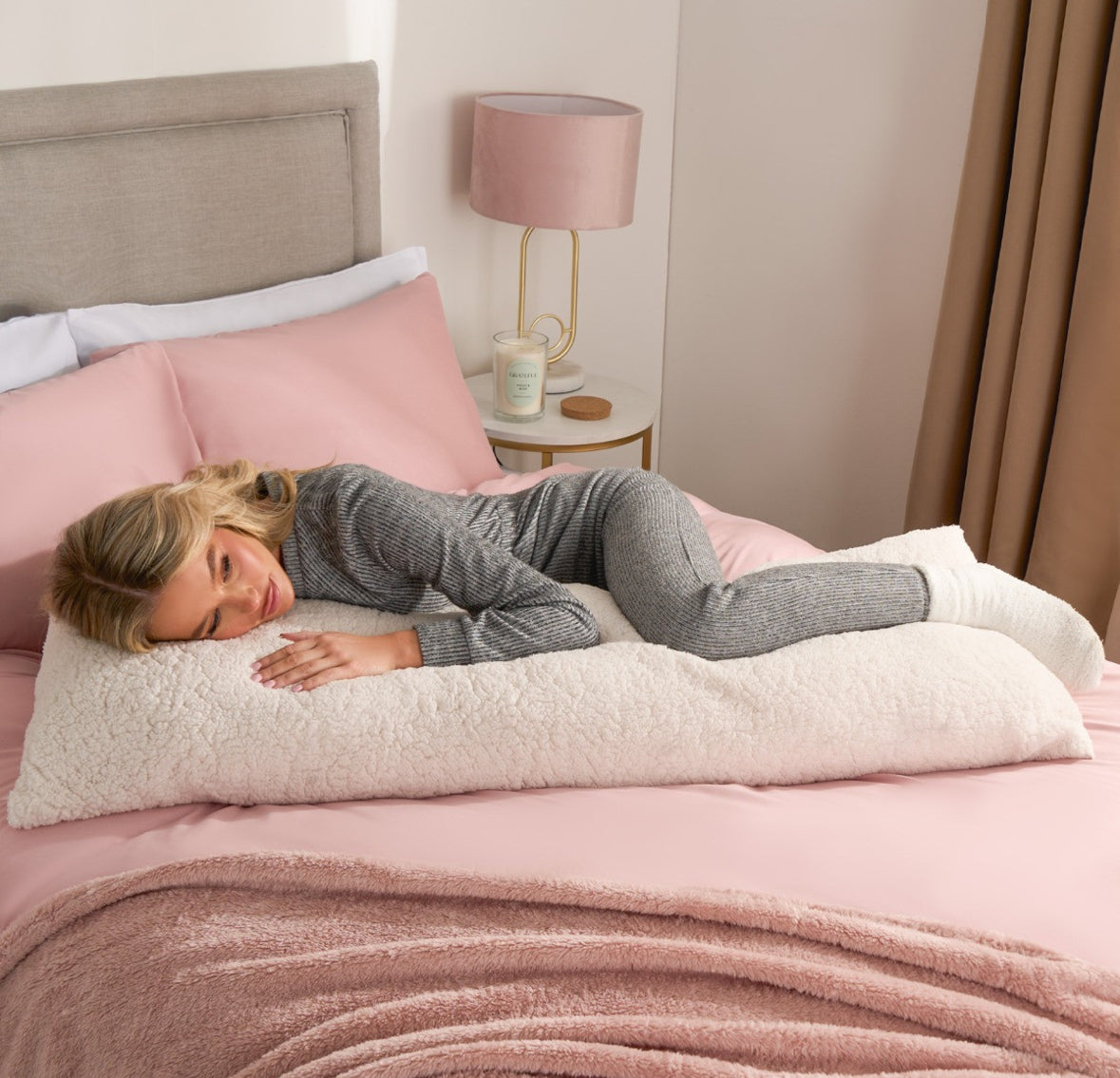 Teddy Bolster Pillows 🇬🇧
