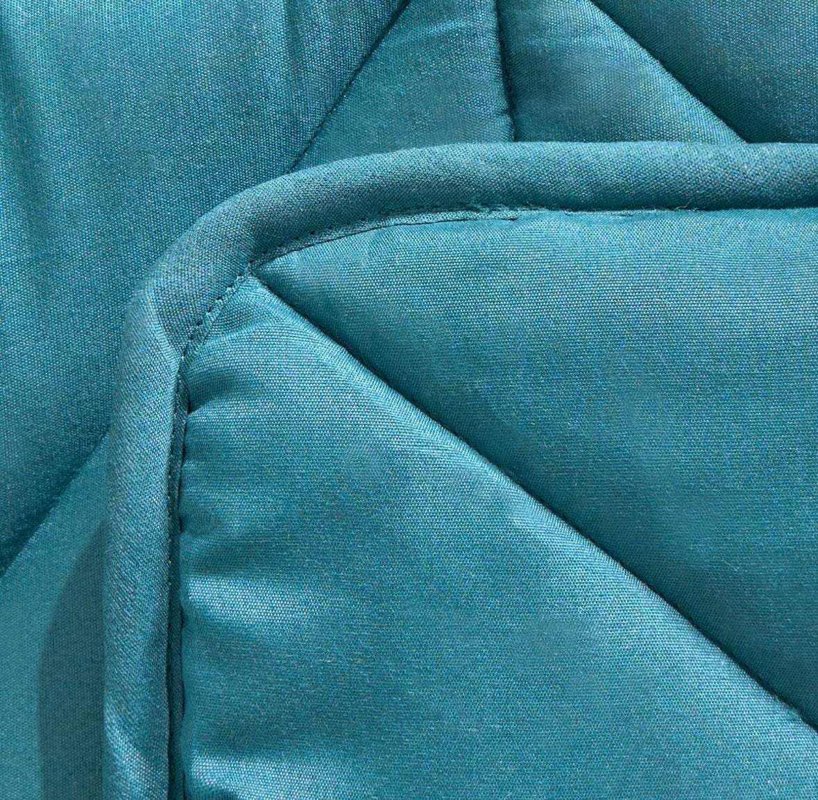 Coverless Geo Quilted 7.5 Tog Duvet Set 🇬🇧