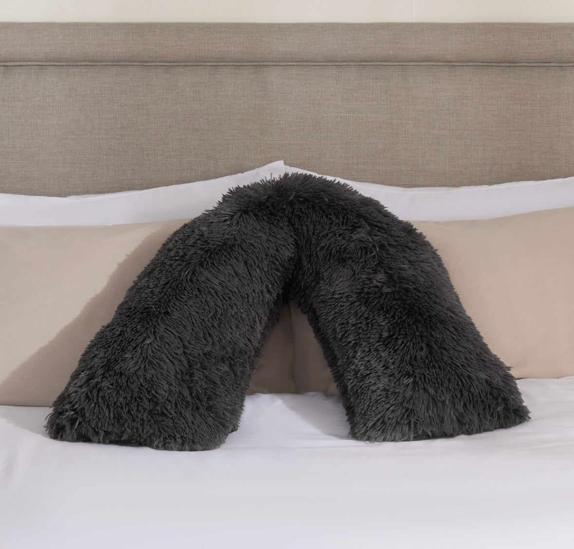 Long Hair V Shape Pillows 🇬🇧