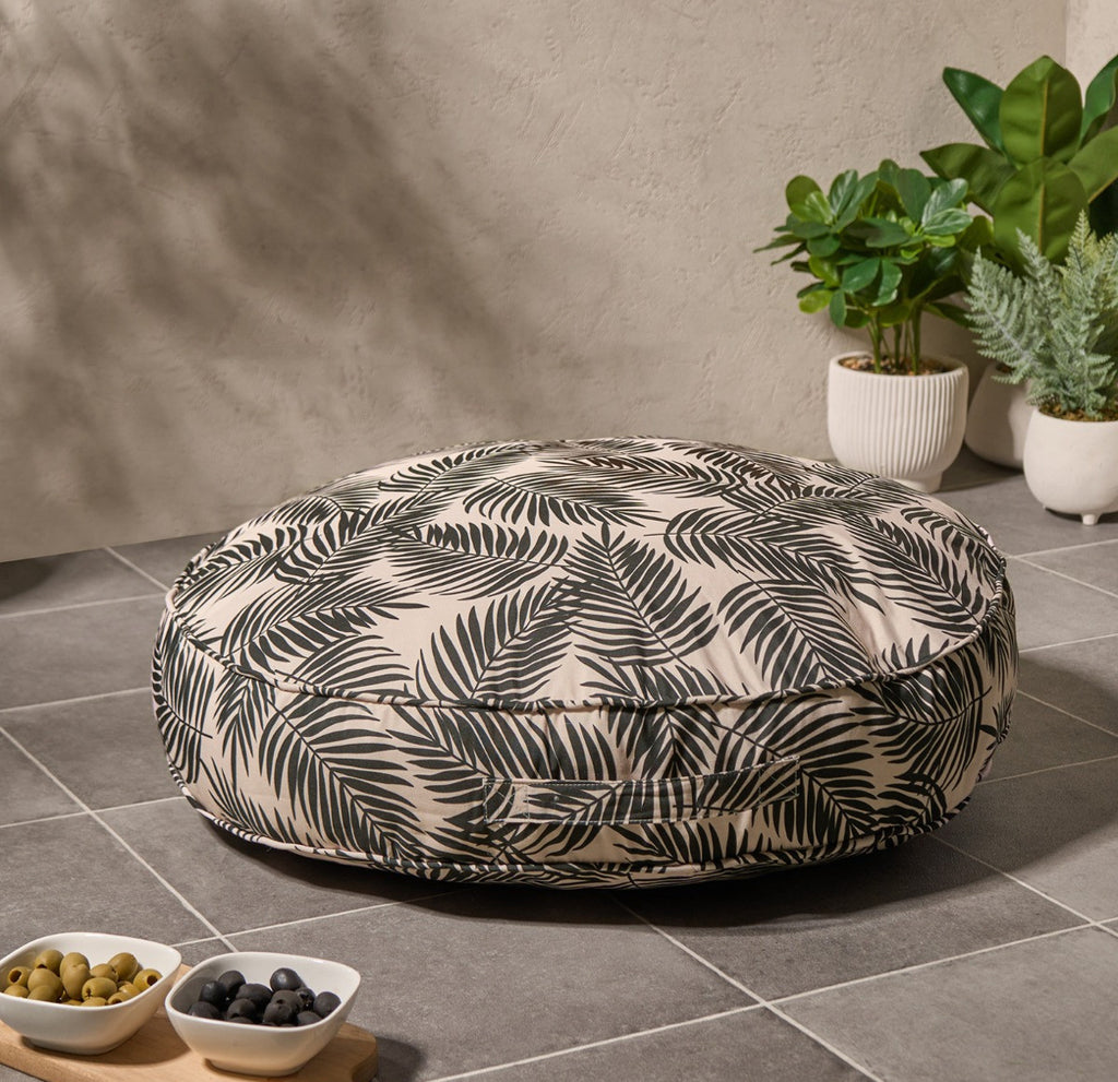 Indoor/Outdoor Round Print Filled Cushions 🇬🇧