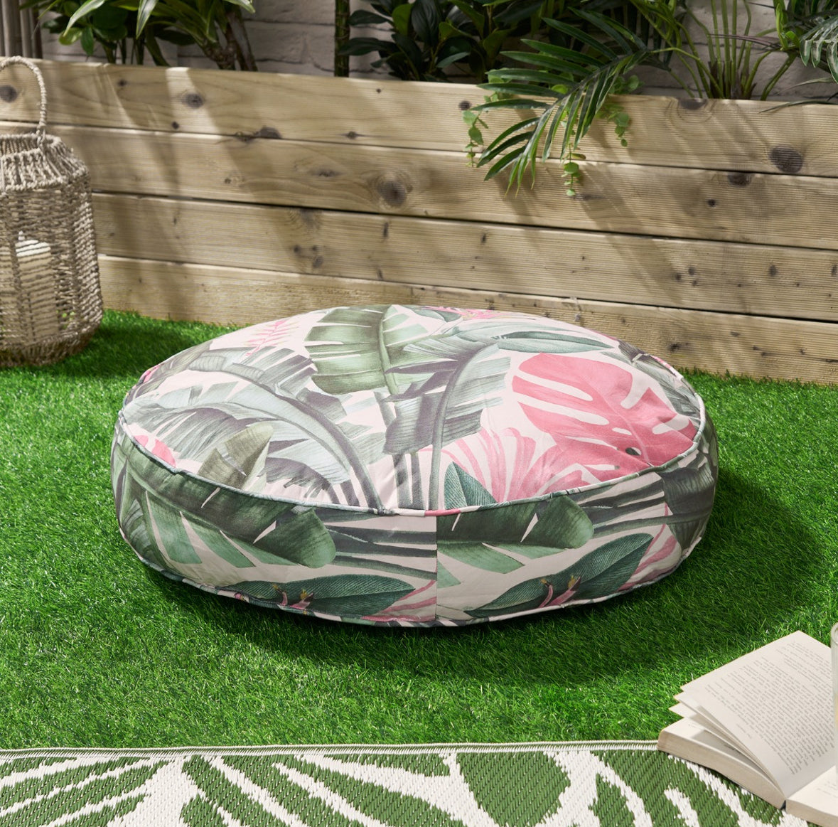 Indoor/Outdoor Round Print Filled Cushions 🇬🇧