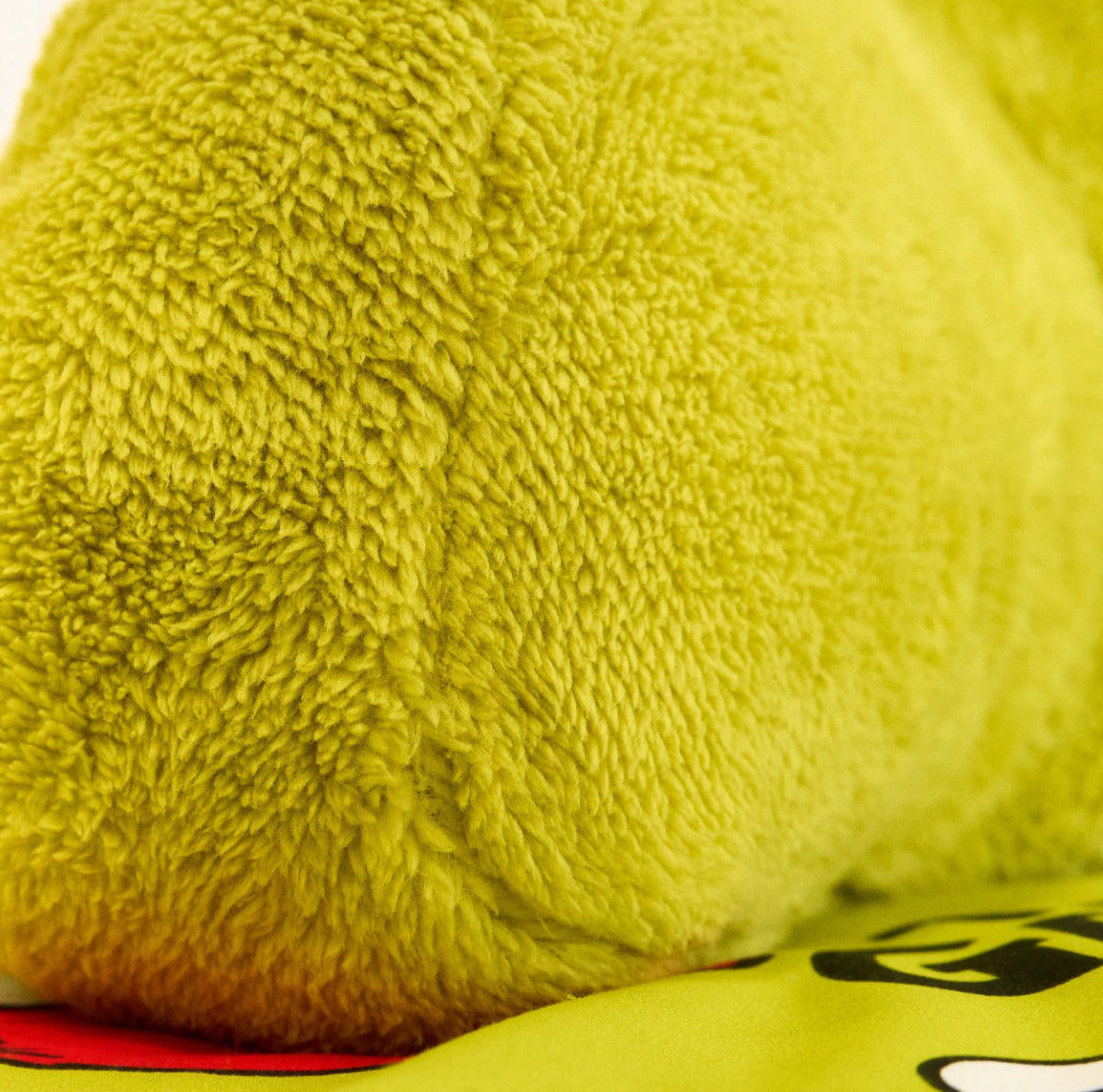 The Grinch Cuddle Cushion - Green 🇬🇧