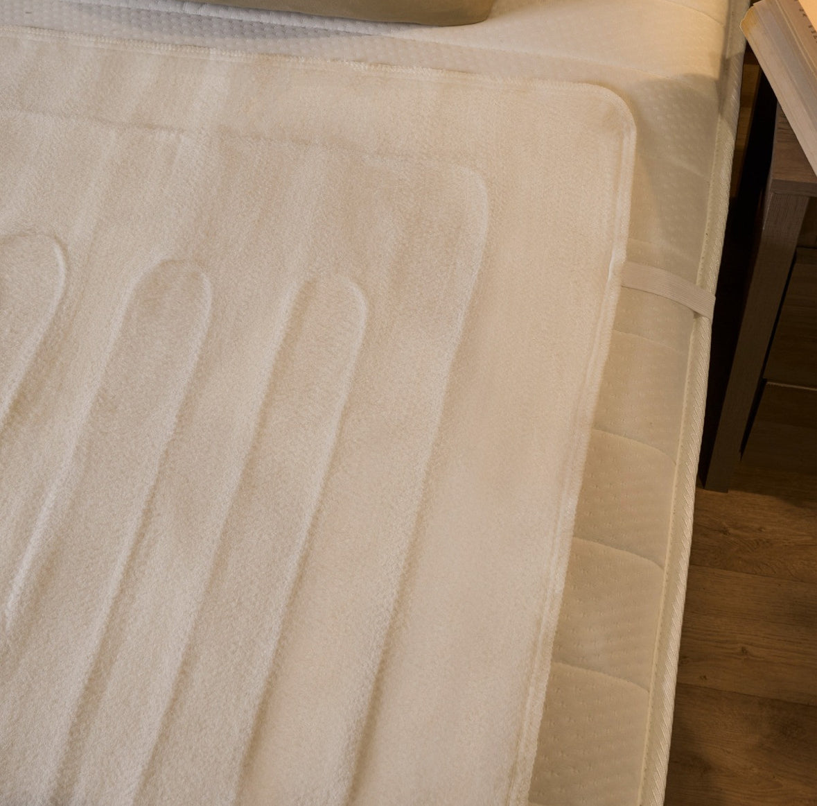Electric Heated Fleece Under Blanket Sheet - White 🇬🇧