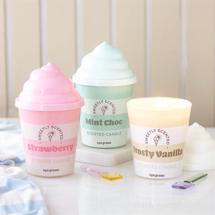 Frosty Vanilla Ice Cream Scented Candle 🇬🇧
