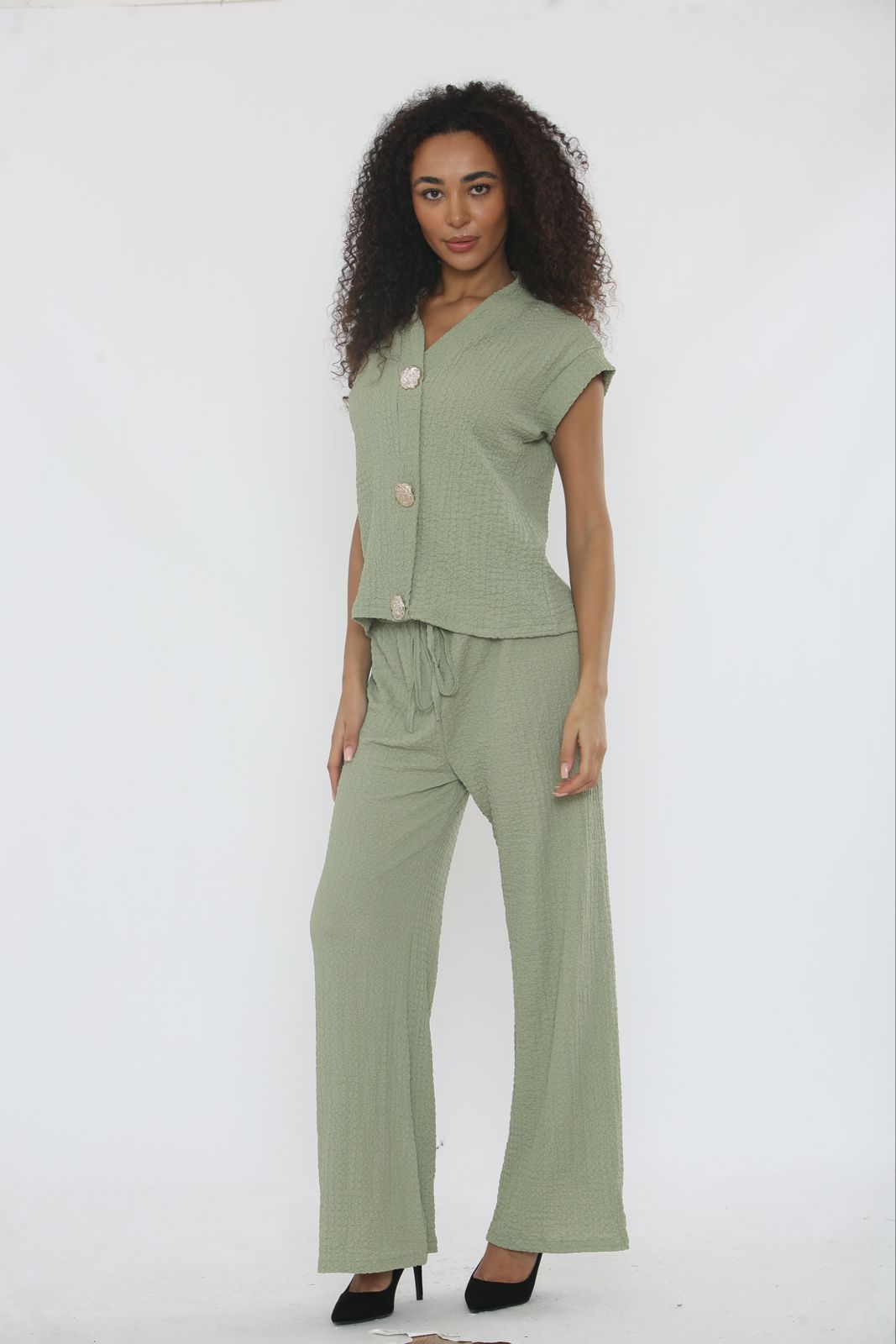 V-Neck Cheesecloth Gold Button Top & Wide Leg Trouser Co-Ord Suit 🇬🇧