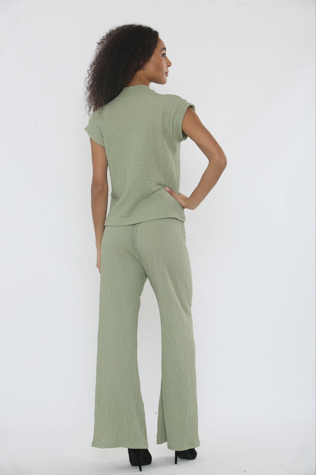 V-Neck Cheesecloth Gold Button Top & Wide Leg Trouser Co-Ord Suit 🇬🇧