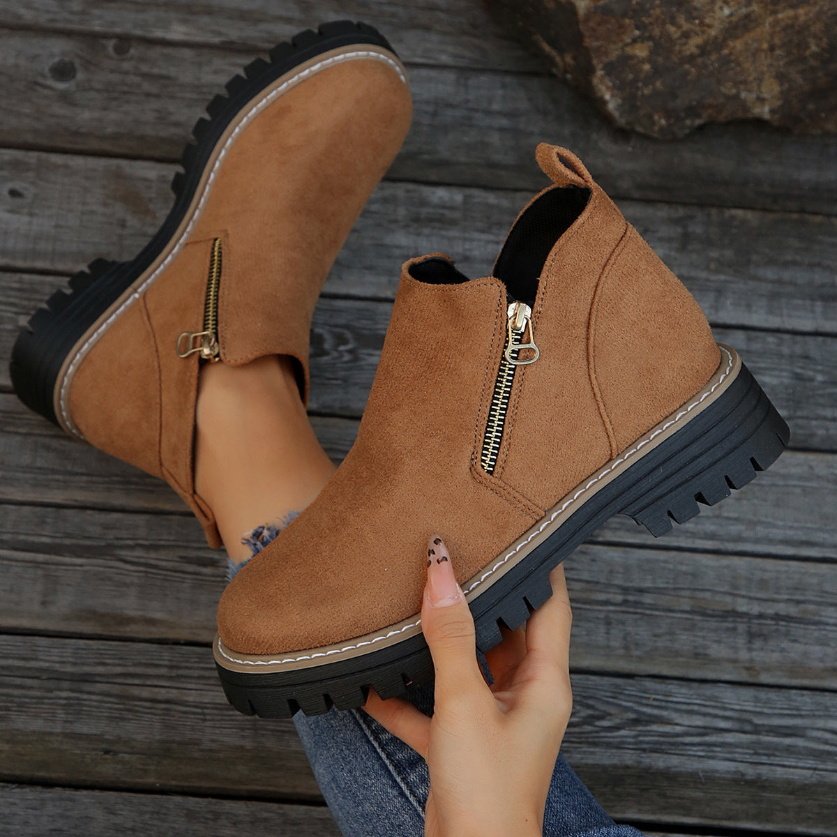 Suede Chelsea Boots with Side Zipper 🇨🇳