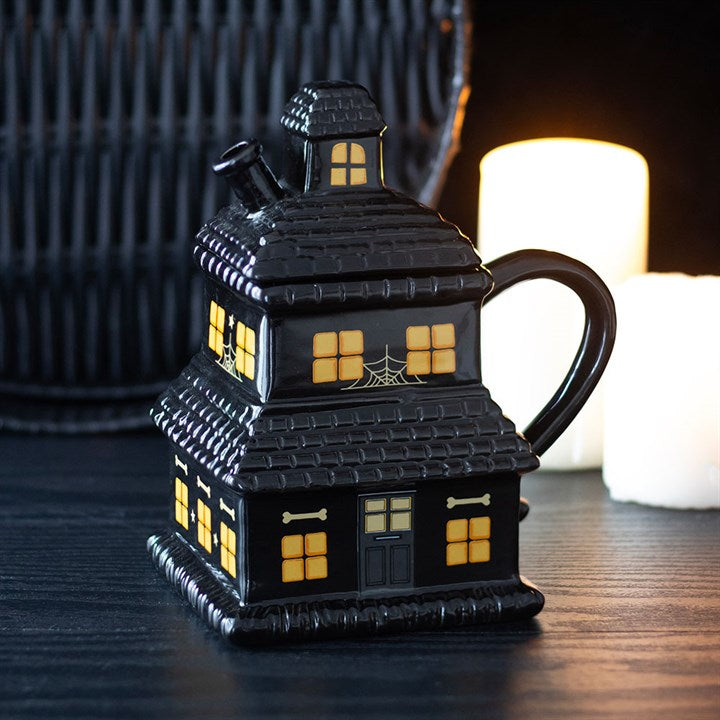 Black Haunted House Mug 🇬🇧