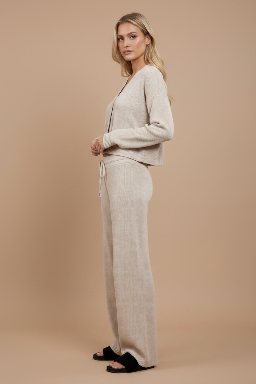 3 Button Cardigan with Flares Bottoms Full Suit Set 🇬🇧
