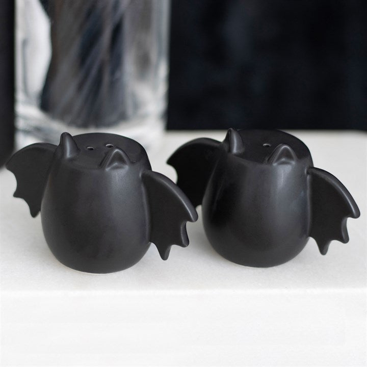 Bat Wing Salt and Pepper Shakers🇬🇧