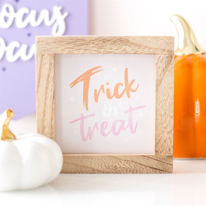 Pink Trick or Treat Wooden Frame Sign 🇬🇧