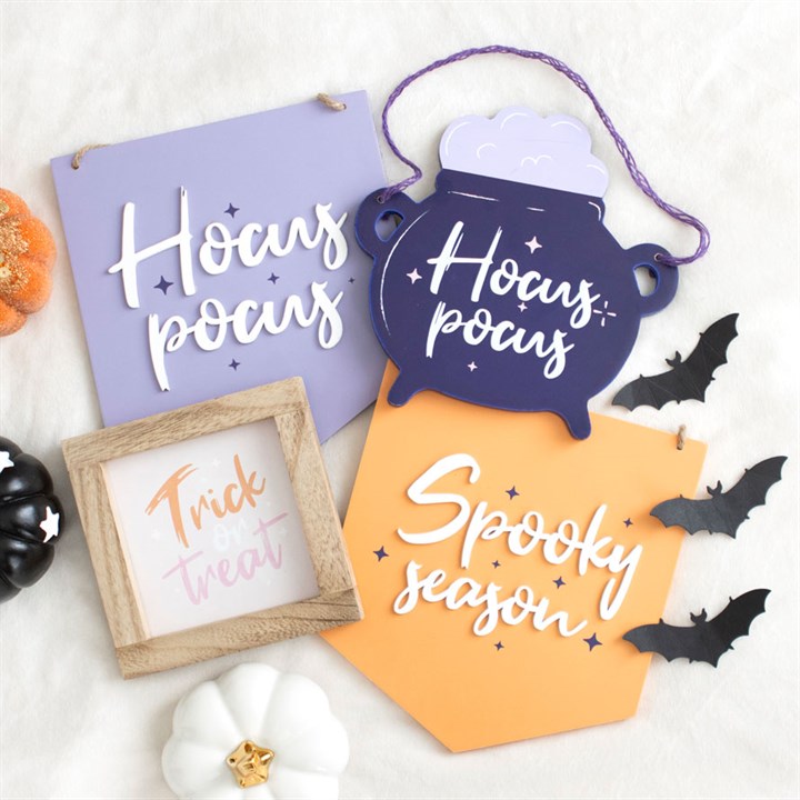 Hocus Pocus Cauldron Shaped Hanging Sign 🇬🇧