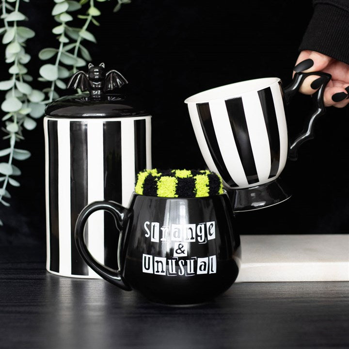 Strange & Unusual Mug and Socks Set 🇬🇧
