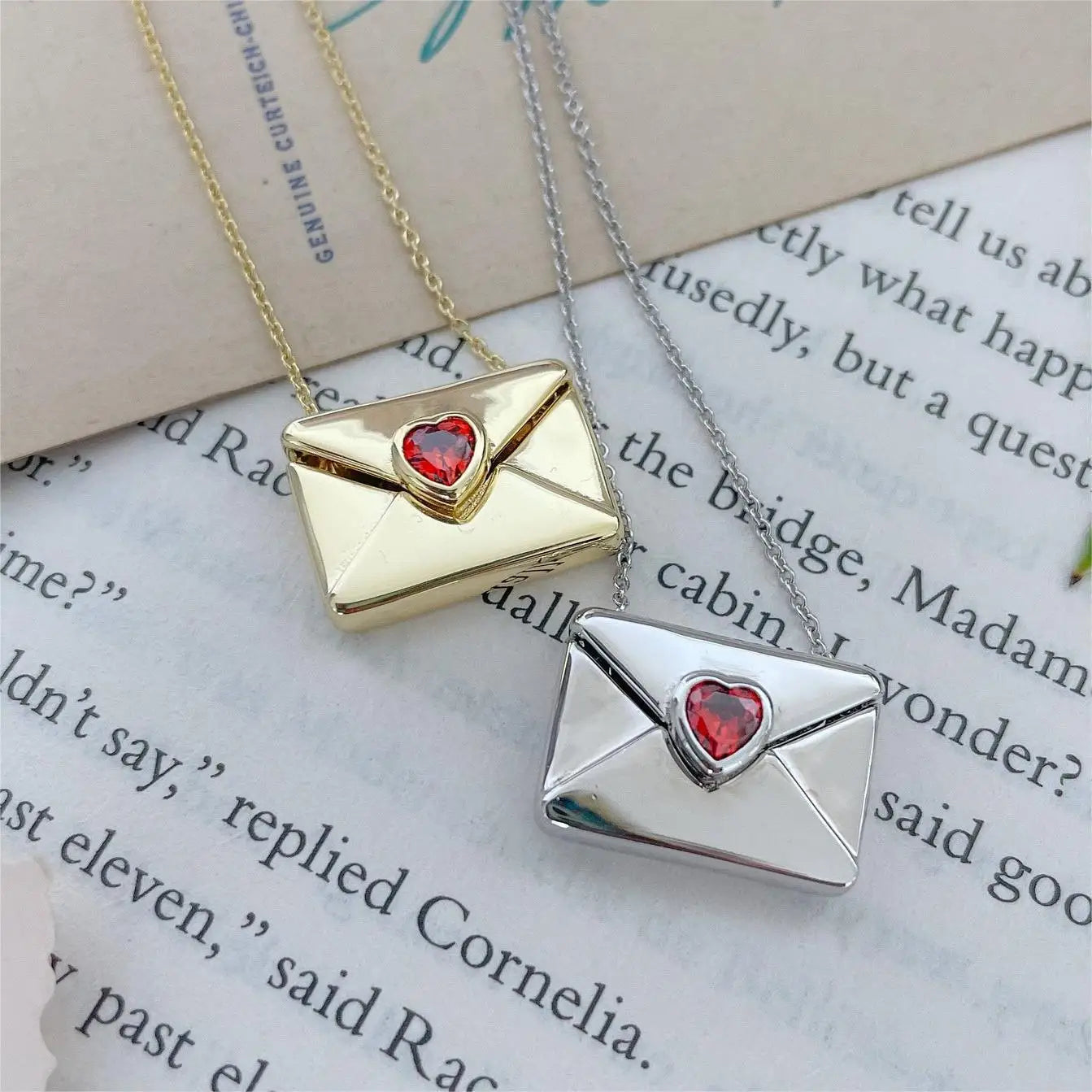 Envelope Heart Necklace 🇬🇧