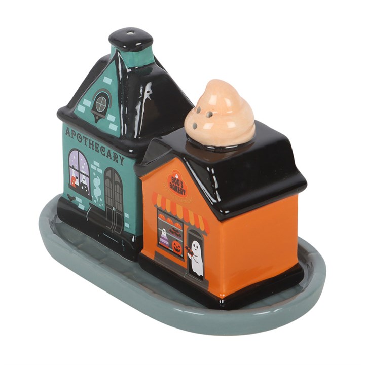 Spooky Street Salt and Pepper Shakers 🇬🇧