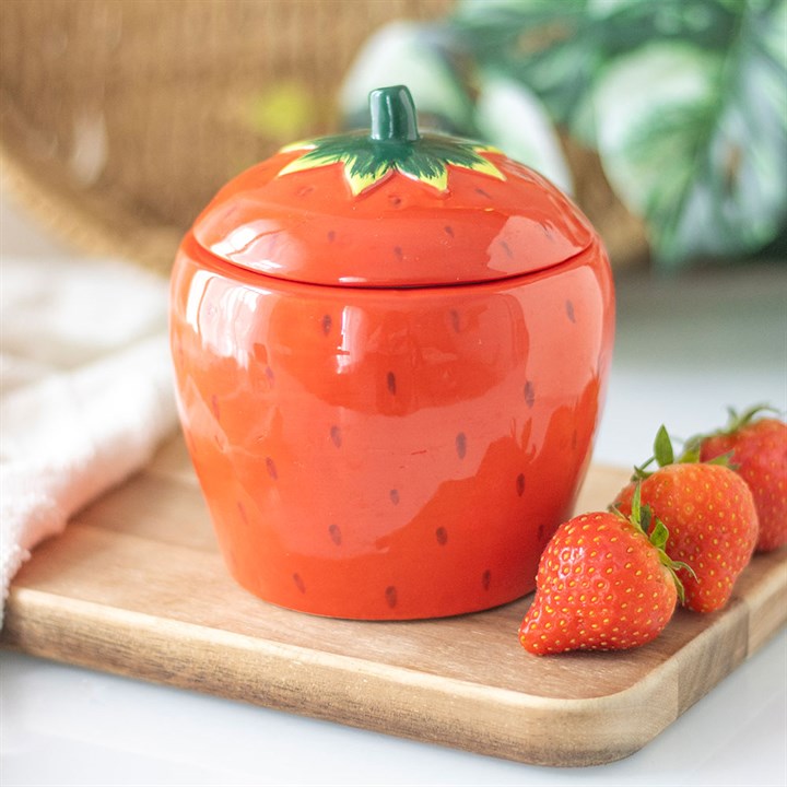 Strawberry Shaped Candle Jar 🇬🇧