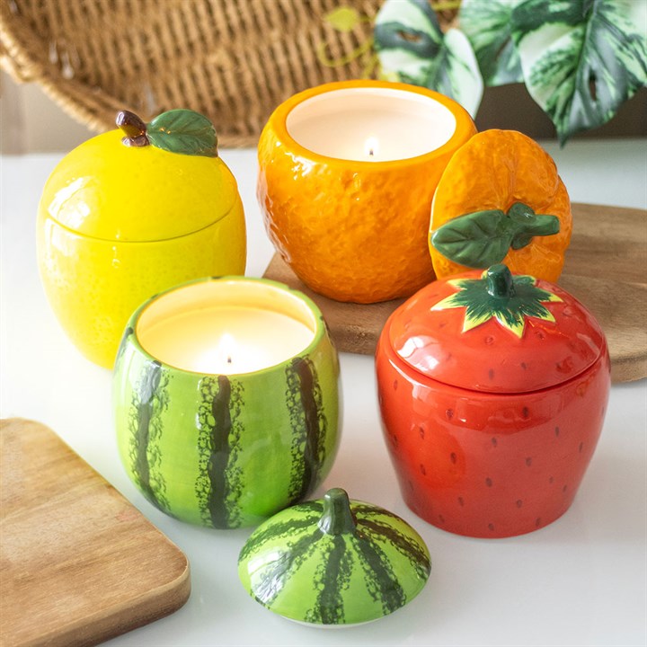 Strawberry Shaped Candle Jar 🇬🇧