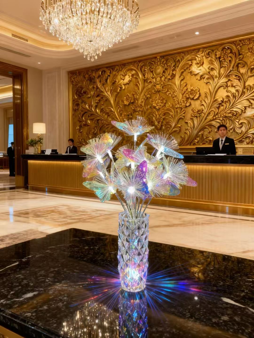 Decorative table lamp flower-like design 🇬🇧