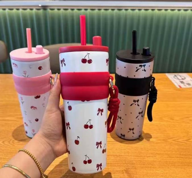 710ml insulated water bottle with straw 🇬🇧