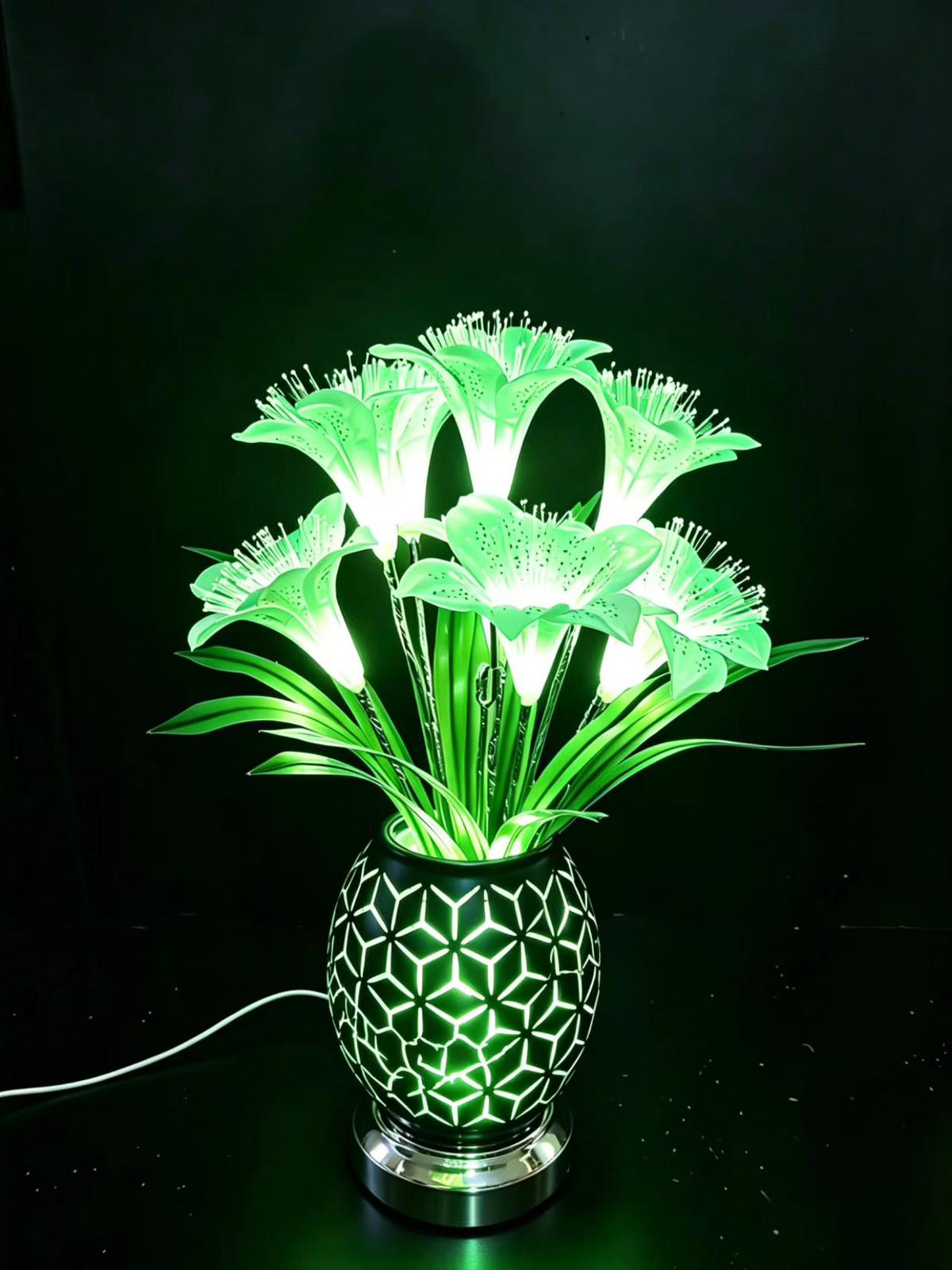 Decorative table lamp flower-like design 🇬🇧