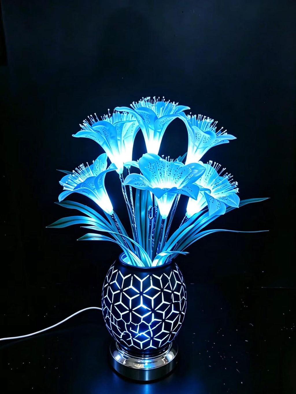 Decorative table lamp flower-like design 🇬🇧