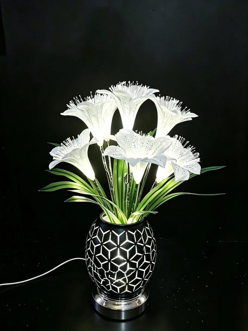 Decorative table lamp flower-like design 🇬🇧