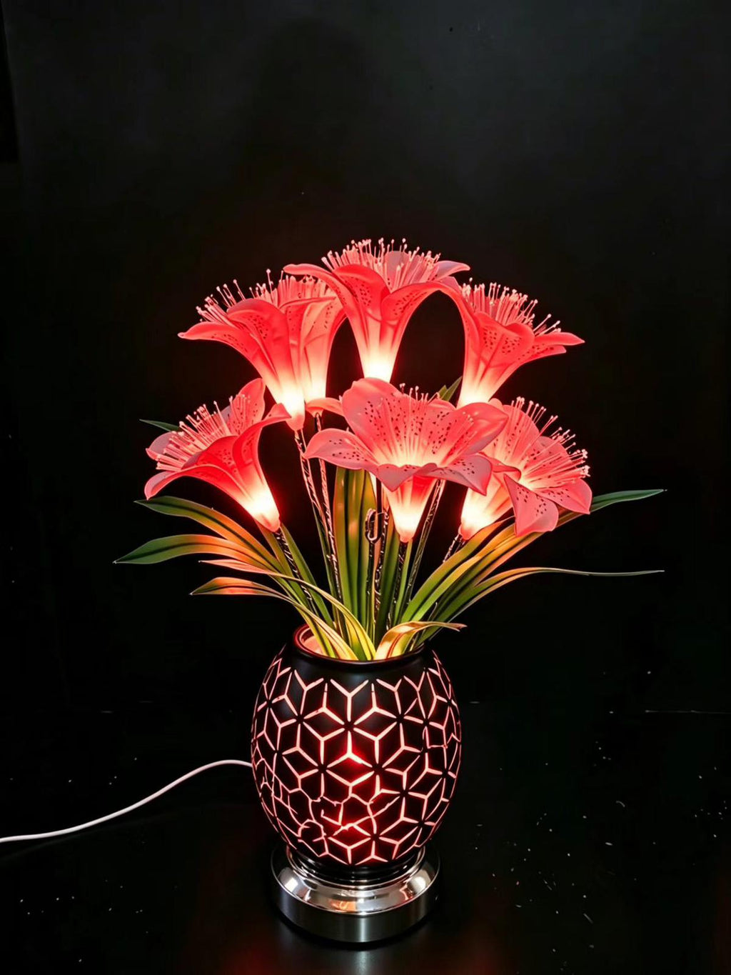 Decorative table lamp flower-like design 🇬🇧