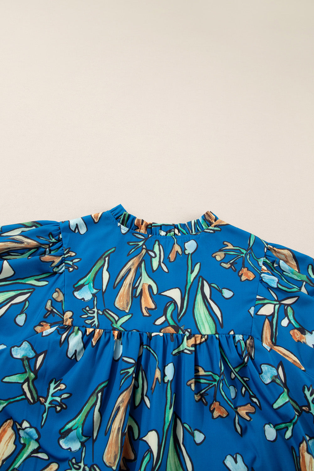 Blue Floral Notched V Neck Half Sleeve Plus Size Blouse 🇨🇳