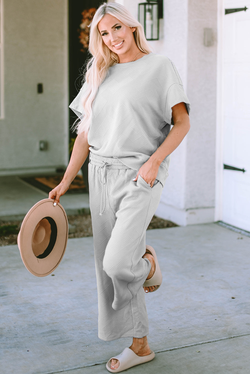 Gray Textured Loose Fit T Shirt and Drawstring Pants Set 🇨🇳