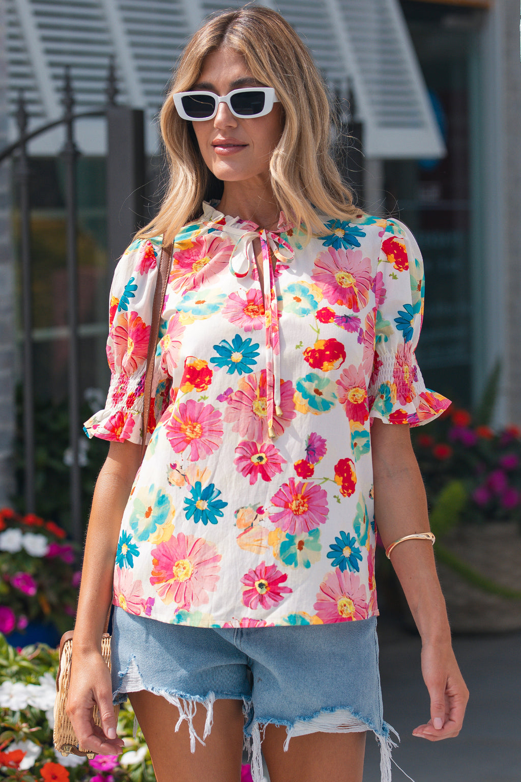Beige Vibrant Summer Floral Tie V Neck Short Puff Sleeve Blouse 🇺🇸