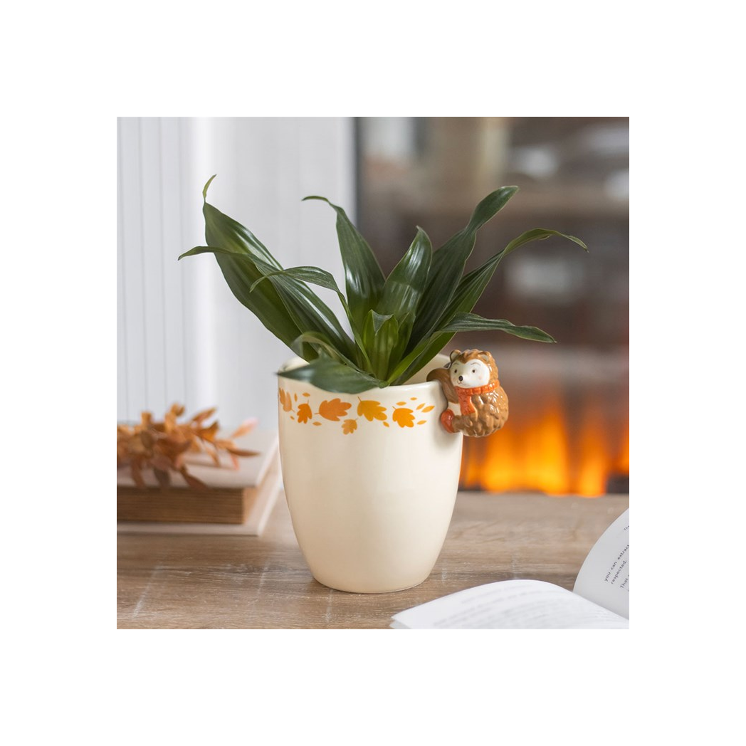 Autumn Plant Pot with Hedgehog 🇬🇧