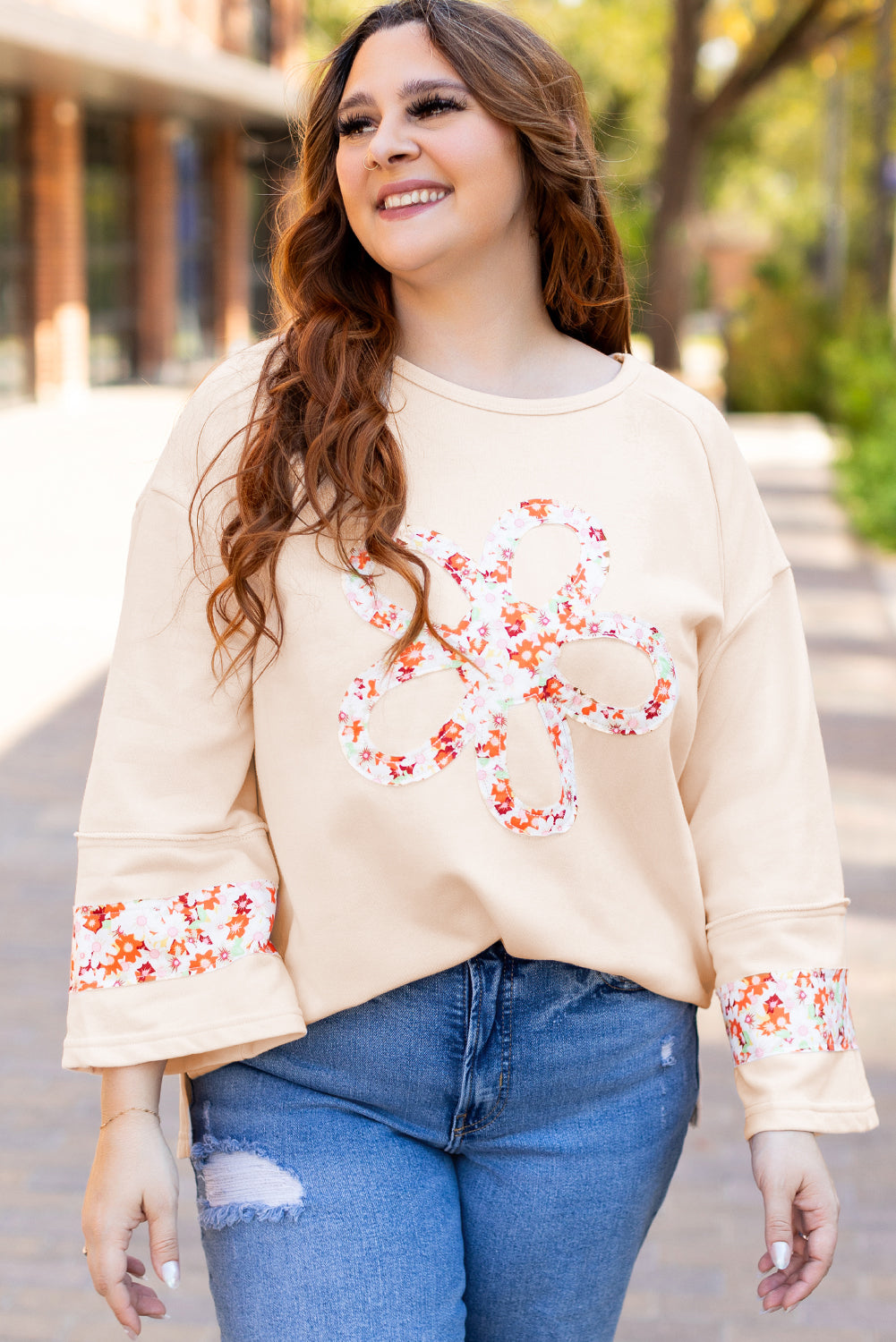 Beige Plus Size Flower Patched Side Slits Crewneck Top 🇨🇳