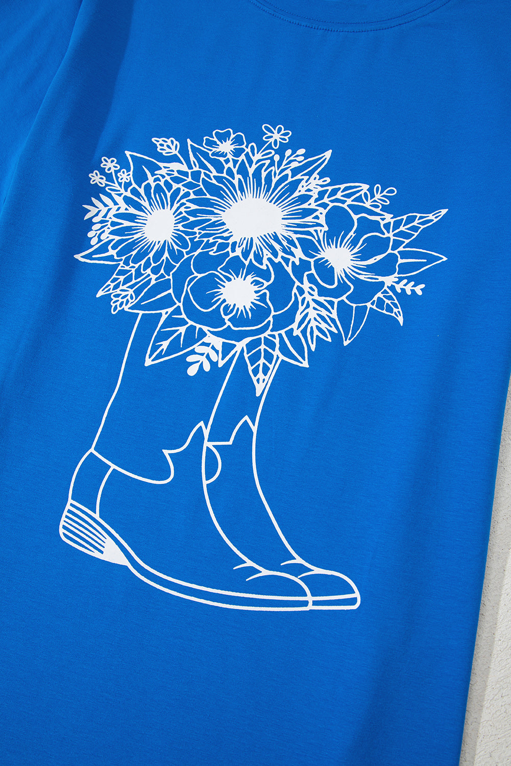 Blue Sunflower Boots Graphic Western Fashion T Shirt 🇺🇲