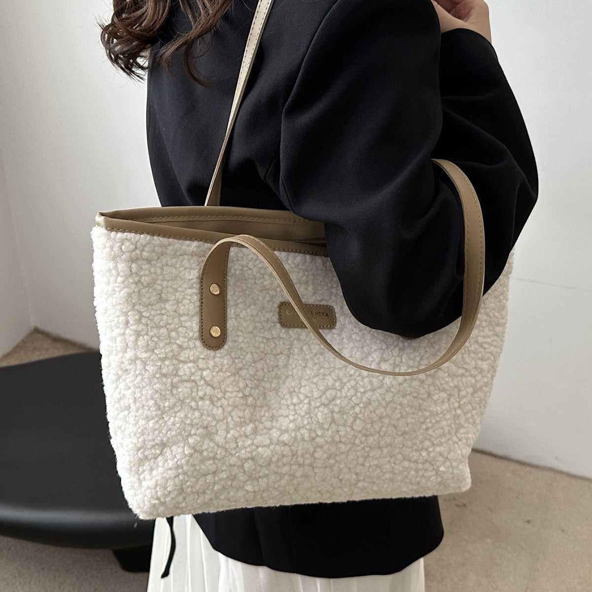 Fashionable Furry Versatile Shoulder Bag 🇨🇳