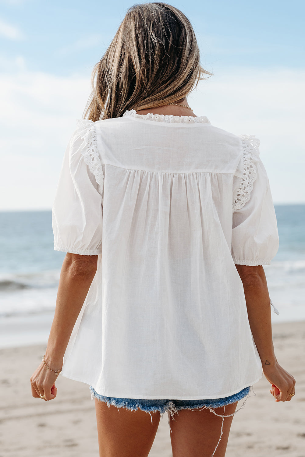 White Embroidered Lace Patchwork Tie Neck Puff Short Sleeve Blouse 🇨🇳