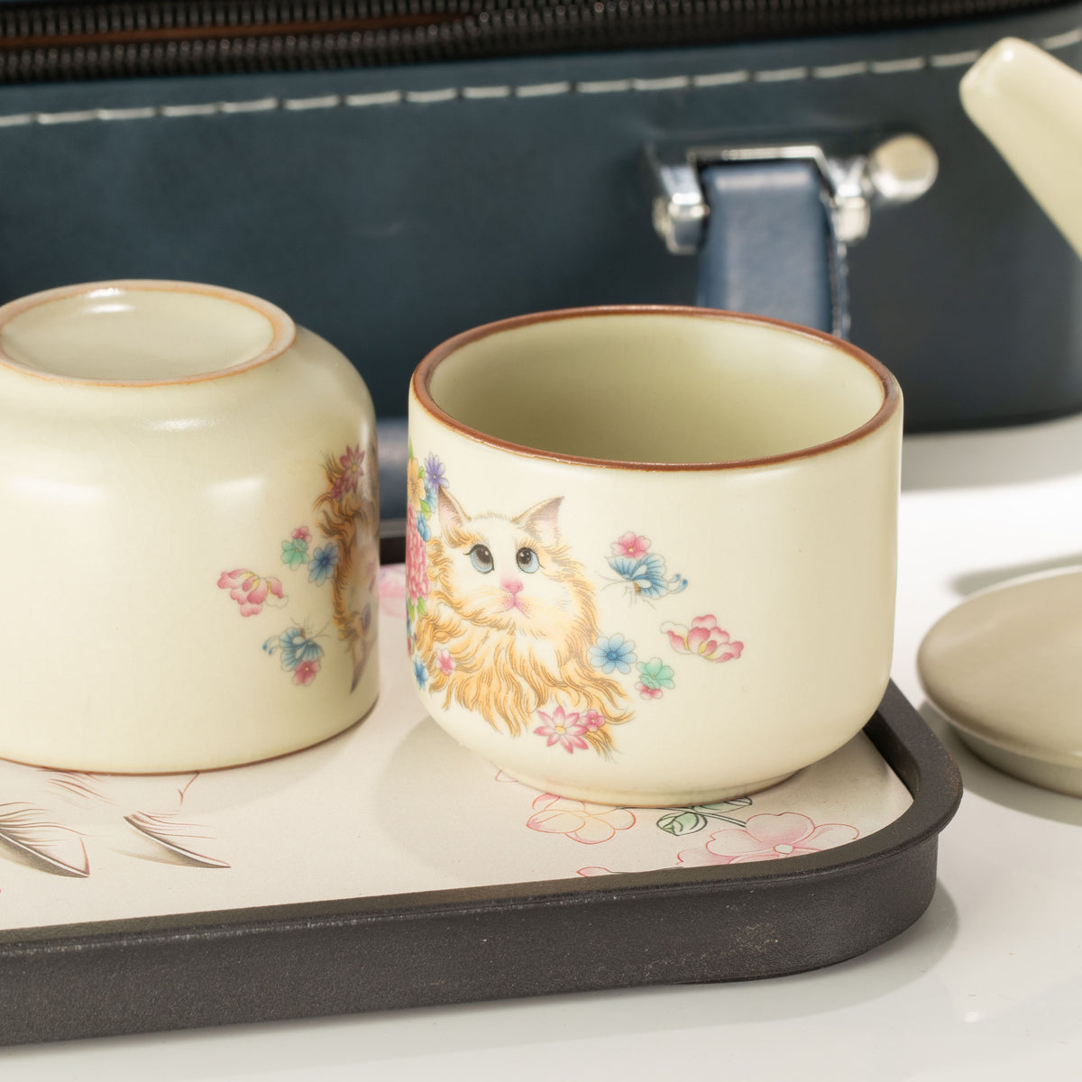 Travel Teapot Set & Two Cups - Cat Lover 🇬🇧