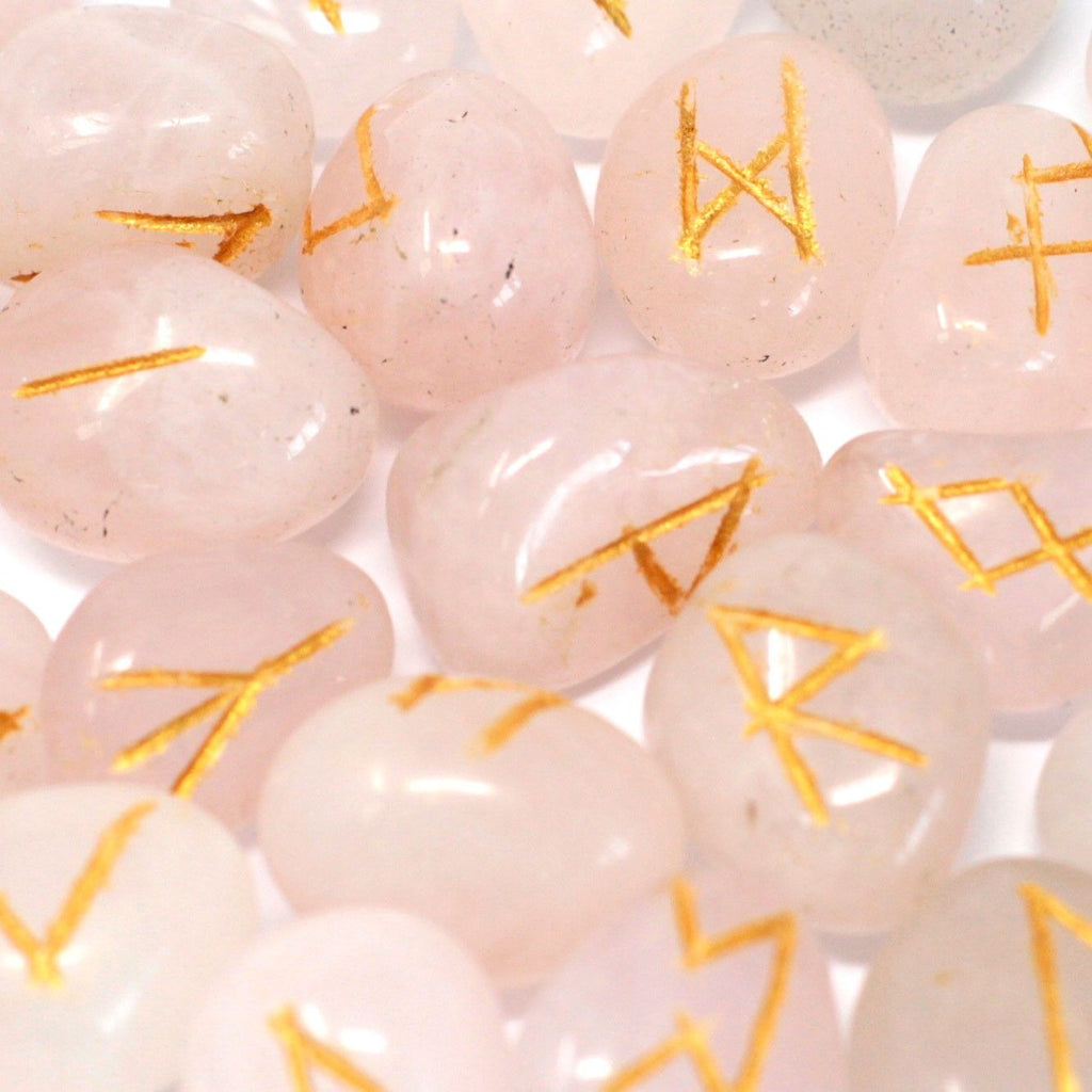 Runes Stone Set in Pouch  - Rose Quartz 🇬🇧