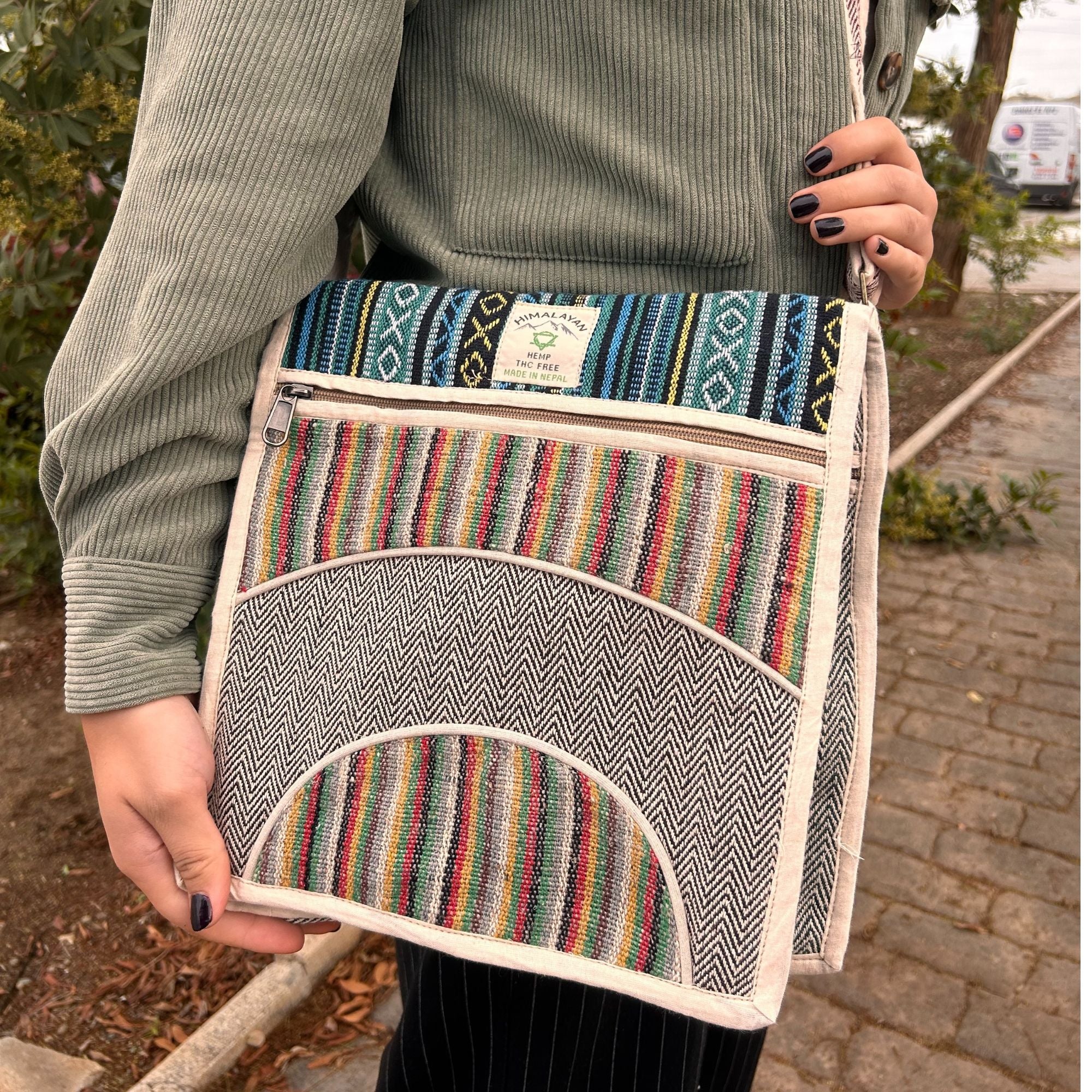 Hemp Laptop Messenger Bag - Curves 🇬🇧