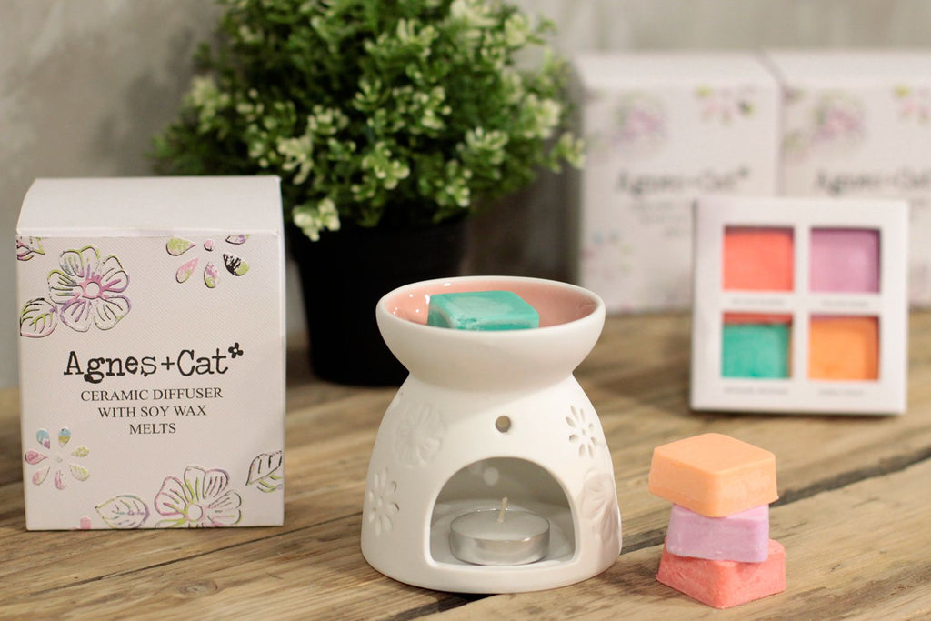Wax Melter with Four Soy Wax Melts 🇬🇧